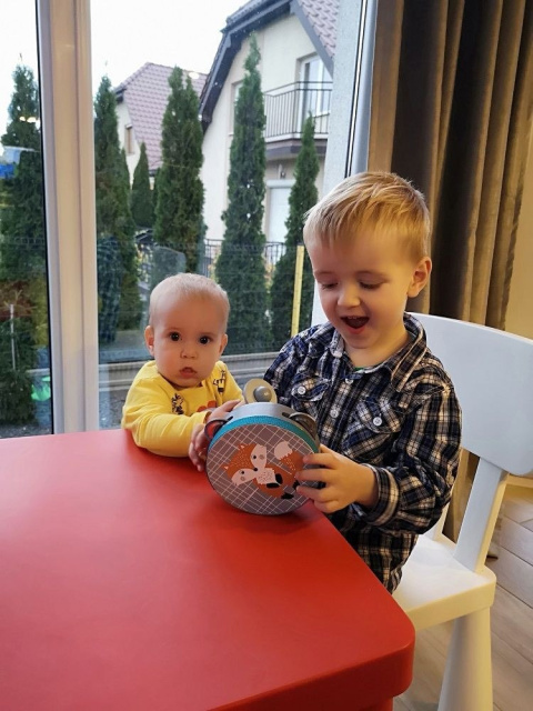 Tamburyn z liskiem - Adam Toys Tamburyn z liskiem - Adam Toys