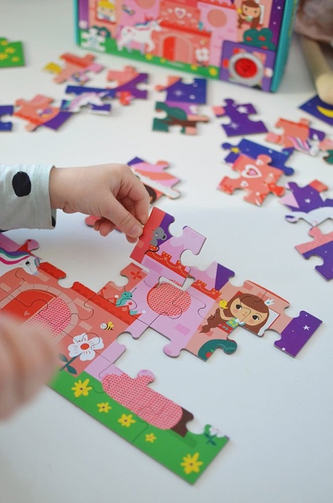 MUDPUPPY Puzzle z ukrytymi obrazkami Zamek jednorożca 42 elementy 3+