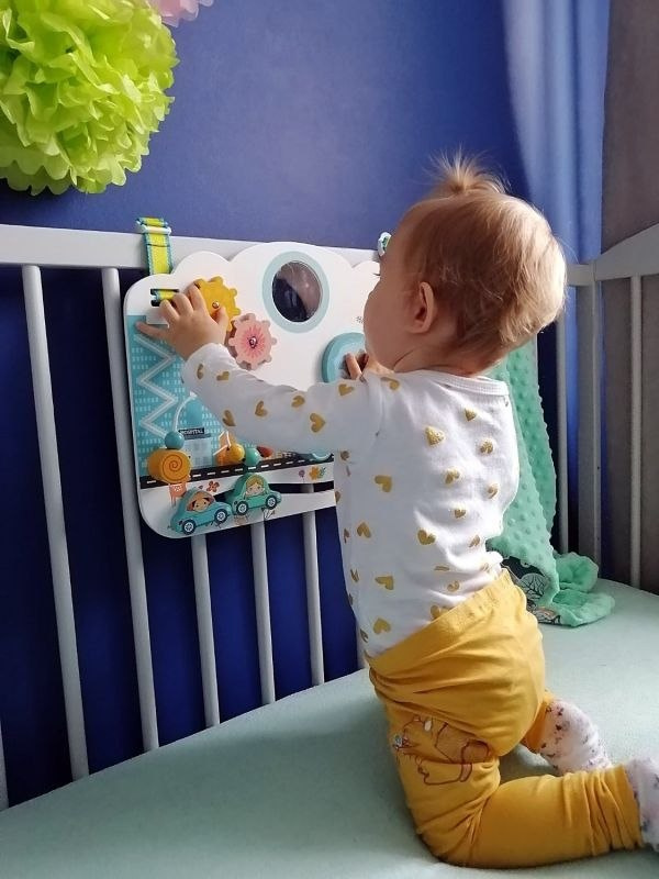 ADAM TOYS Tablica aktywności dla malucha ADAM TOYS Tablica aktywności dla malucha