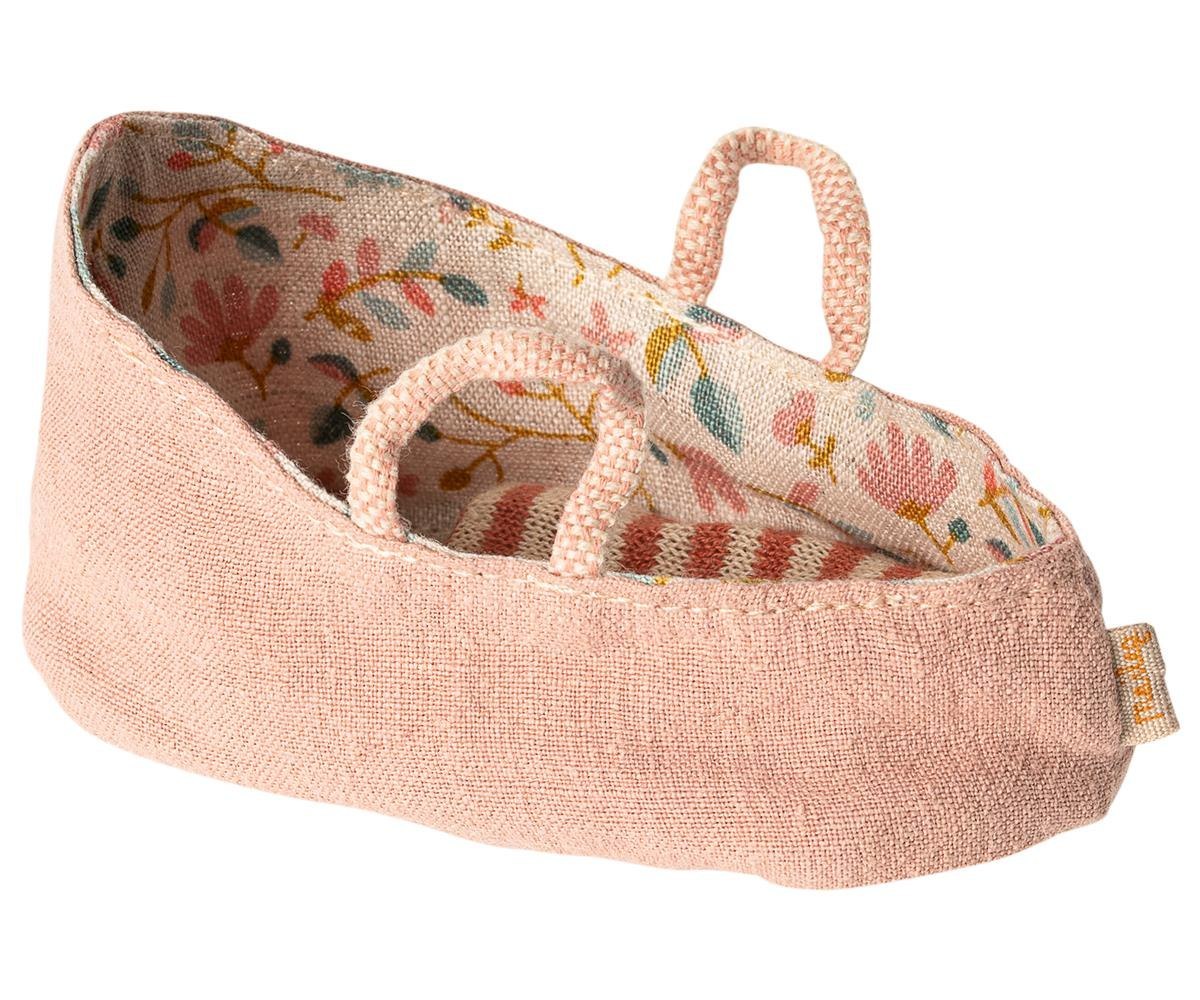 manustore.pl Maileg Nosidełko Carry cot, My, Misty rose manustore.pl Maileg Nosidełko Carry cot, My, Misty rose