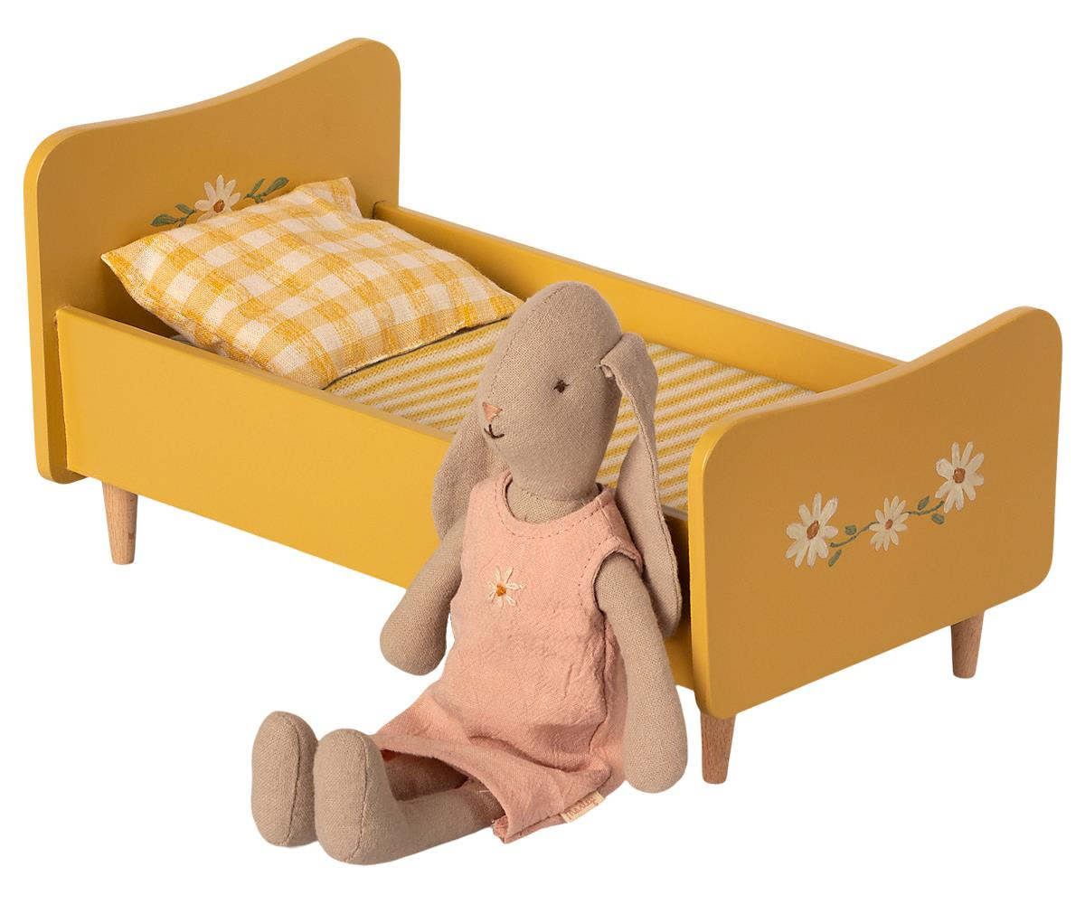 MAILEG Drewniane łóżko żołte, Wooden bed, Mini - Yellow