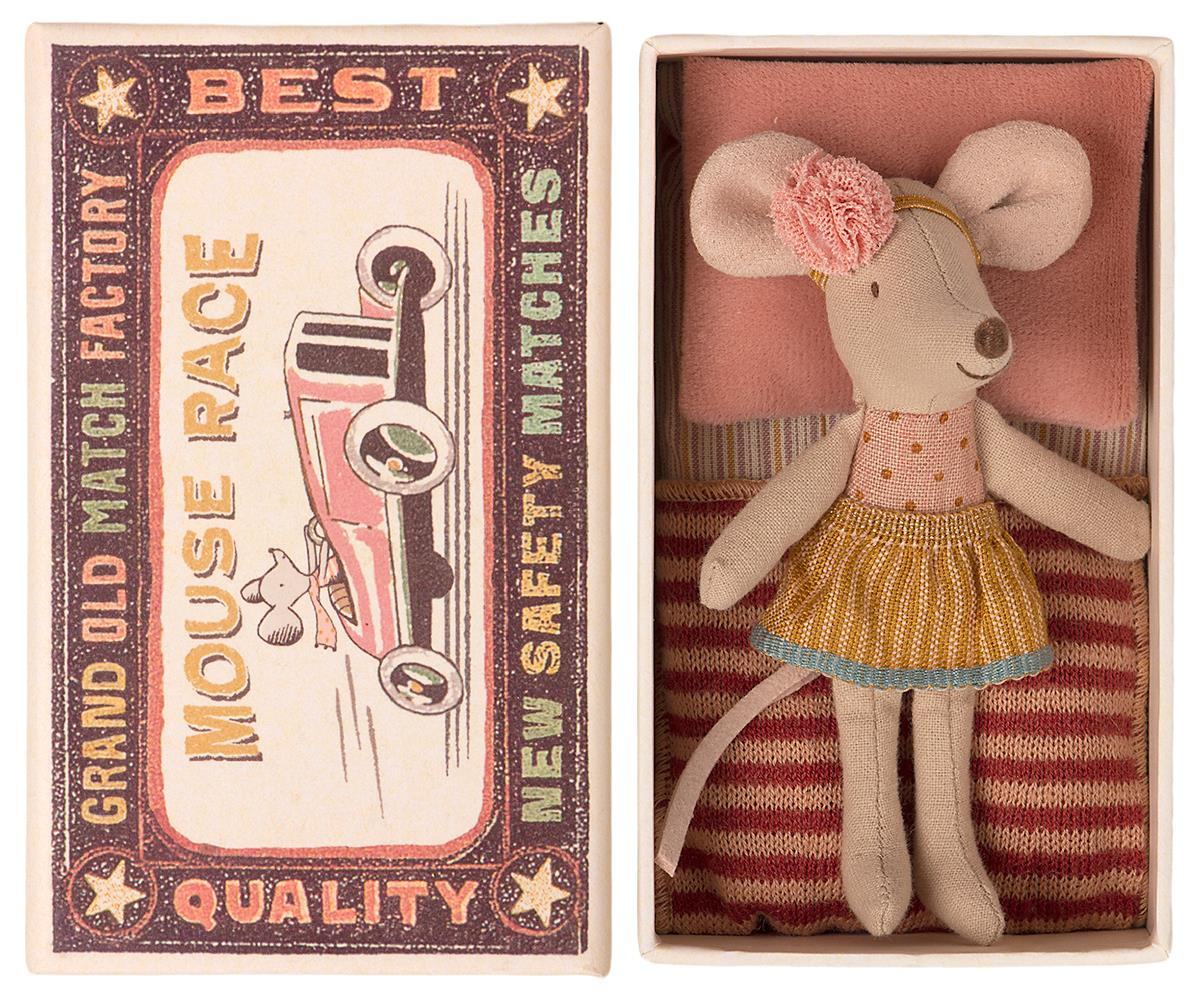 MAILEG Myszka młodsza siostra w pudełku po zapałkach - Little sister mouse in matchbox MAILEG Myszka młodsza siostra w pudełku po zapałkach - Little sister mouse in matchbox