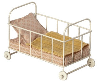 Micro różowe łóżeczko Maileg - Cot bed