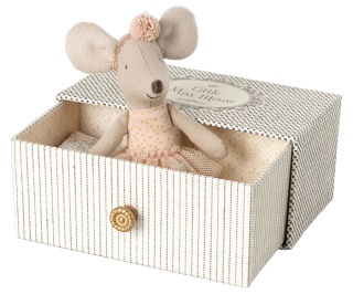 MAILEG Myszka - Dance mouse in daybed, Little sister