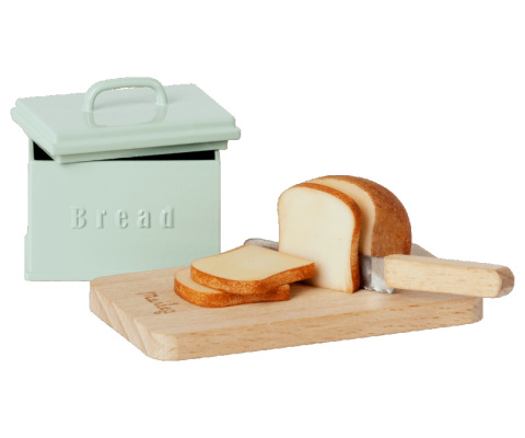 MAILEG Miniature bread box w. cutting board and knife