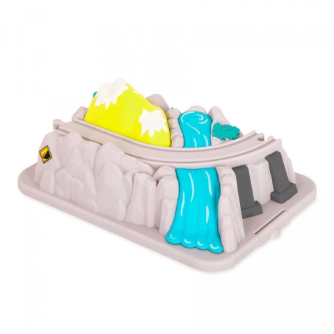 B.Toys Wood & Wheels Wooden Train Set in a Bucket – górska kolejka