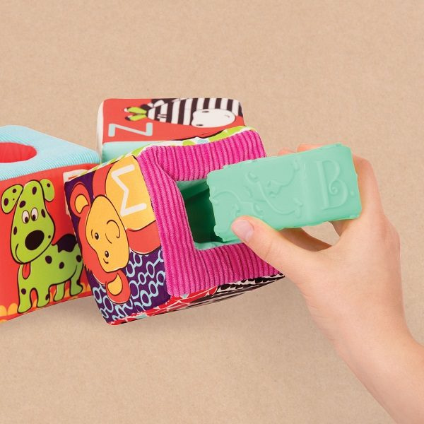 B.Toys aBc Block Party – klocki materiałowe z sorterami B.Toys aBc Block Party – klocki materiałowe z sorterami