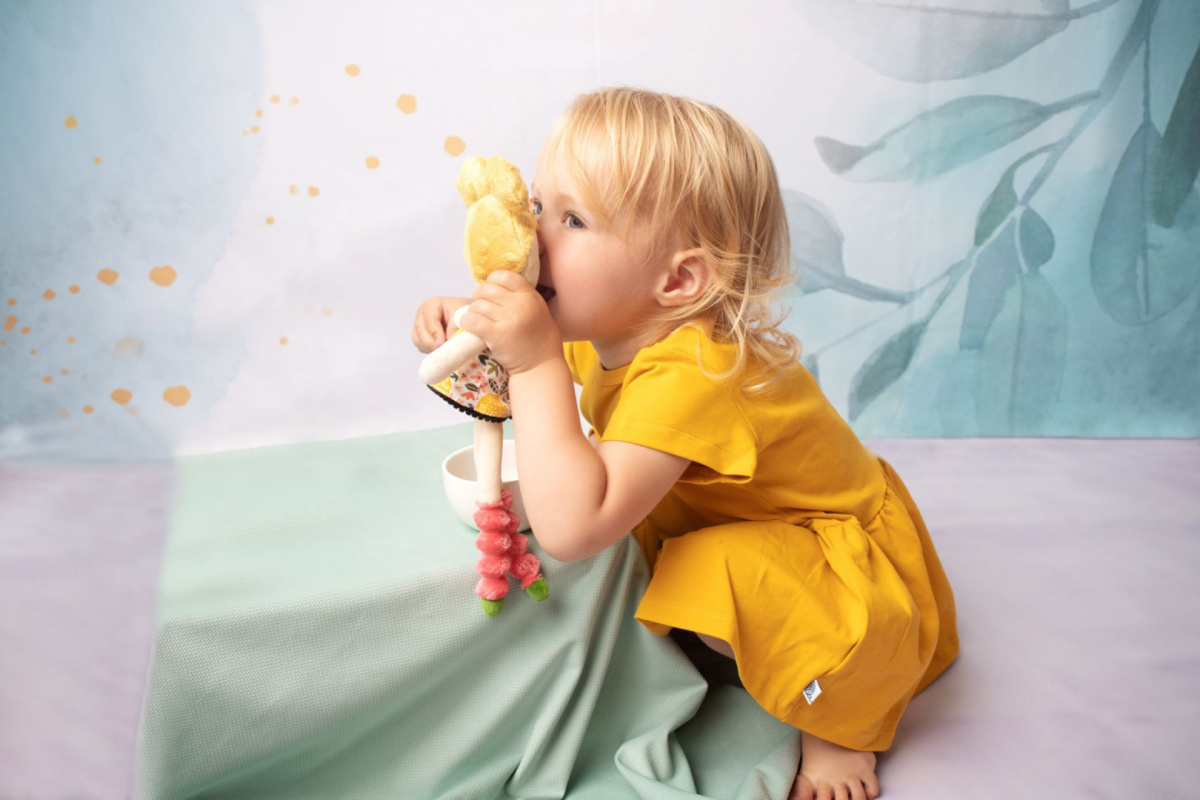 Mom's Care Hencz Toys Lalka Maja Mom's Care Hencz Toys Lalka Maja