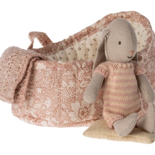 MAILEG Króliczek - Bunny in carry cot Pink, Micro, 1 szt