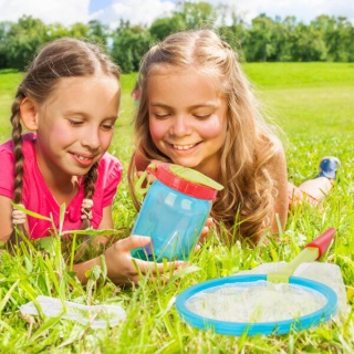 Zestaw małego badacza przyrody do łapania i obserwacji owadów Mini Catcher’s Kit B.toys