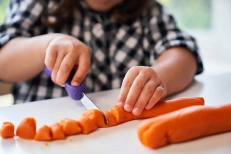 NANAS MANNERS ETAP 3 PURPLE Sztućce kształtujące chwyt
