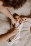 Sleepee Otulacz First Step z Czapeczką Melanżowy Szary Sleepee Otulacz First Step z Czapeczką Melanżowy Szary