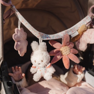 Różowa zawieszka sensoryczna do wózka - Miffy