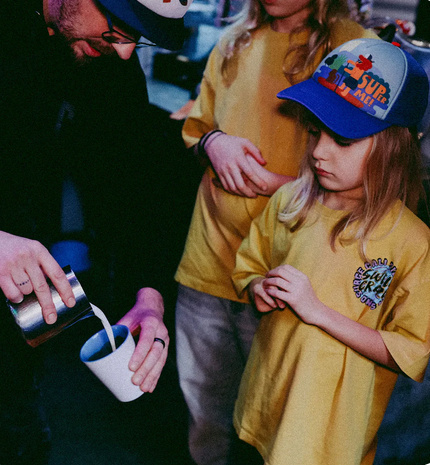 Czapka z daszkiem dla dzieci - Dashki Super Me Blue - rozmiar S Czapka z daszkiem dla dzieci - Dashki Super Me Blue - rozmiar S