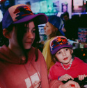 Czapka z daszkiem z otworem na kucyk - Super Me Pink Yupi L - Dashki Czapka z daszkiem z otworem na kucyk - Super Me Pink Yupi L - Dashki
