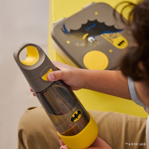 Batman - Bidon na wodę tritanowy ze słomką 600 ml - b.box Batman - Bidon na wodę tritanowy ze słomką 600 ml - b.box