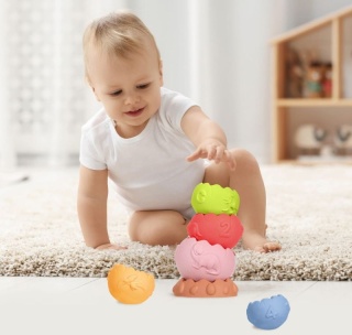 Pastelowa piramidka sensoryczna