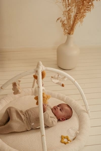 Aktywizująca mata Little Dutch z pałąkiem Newborn Naturals