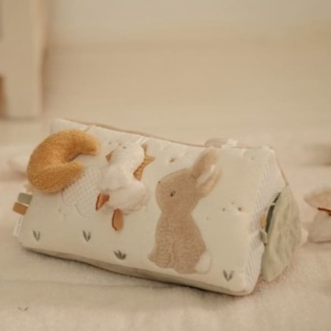 Trójkąt sensoryczny Little Dutch Newborn Naturals