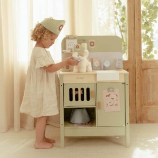 Drewniany zestaw weterynarza dla dzieci Little Dutch