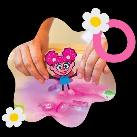 Postać do kąpieli Glo Pals Abby - zestaw z dwiema kostkami