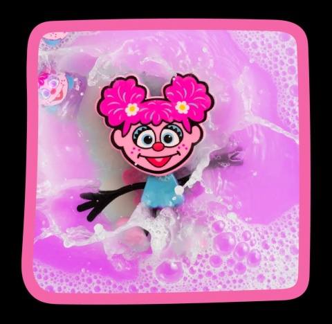 Postać do kąpieli Glo Pals Abby - zestaw z dwiema kostkami różowa woda