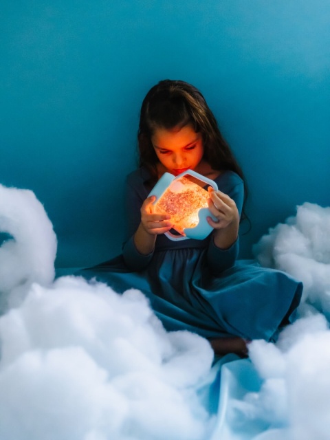 Błękitny słoik sensoryczny Glo Pals - Frosty Fun