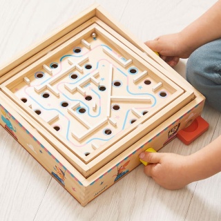 Gra zręcznościowa Labirynt Janod Ball Maze Applepop