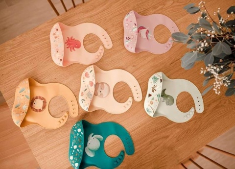 Różowy Śliniak Silikonowy z kieszonką SASSI Jednorożec różne kolory