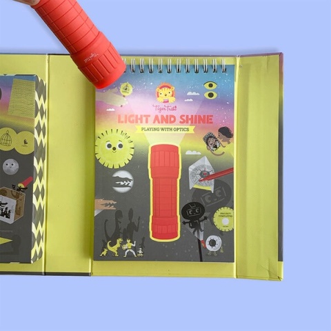 Zabawa z Optyką Tiger Tribe Światło środek