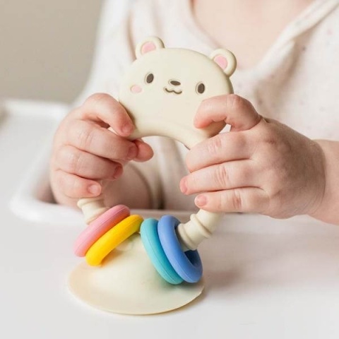 Silikonowy Gryzak na Przyssawce Tiger Tribe Miś na stoliku