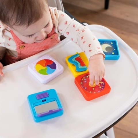 Sensoryczna kostka Tęczowe Kółeczko - Play Tab Fat Brain Toys