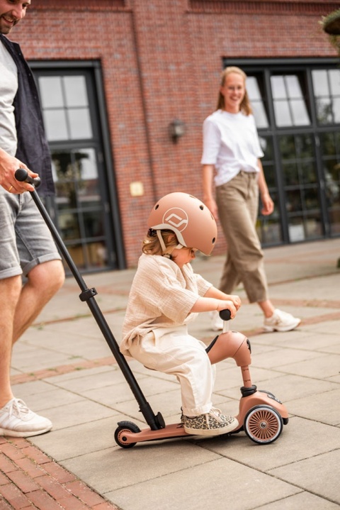 Mocha Highwaykick 1 Push and Go SCOOTANDRIDE 2w1 dziecko prowadzone przez mamę