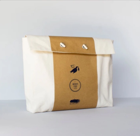 Drewniana tacka do pisania w piasku z akcesoriami Montessori