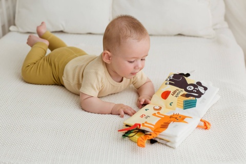 Sensoryczna książka z ogonkami JollyBaby mieszkańcy farmy