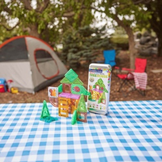 Micro klocki magnetyczne MAGNA-TILES Travel Treehouse 24 el.