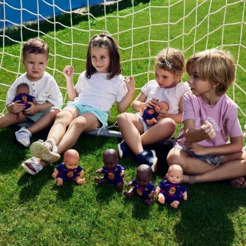 Lalka chłopiec  Miniland FC Barcelona