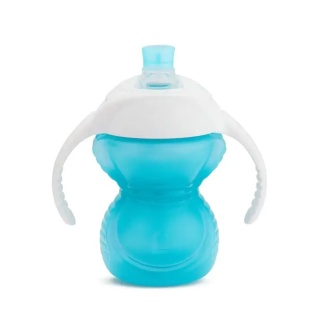 Niebieski kubek treningowy z ustnikiem Munchkin