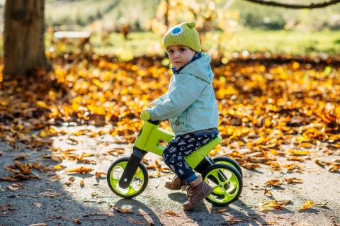 Rowerek biegowy FWRider Super Sport Jeździk 2w1 limonkowy z zielonymi felgami - idealny na spacer
