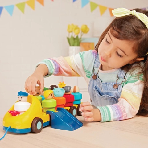 Autobus z kręcącymi się pasażerami Btoys