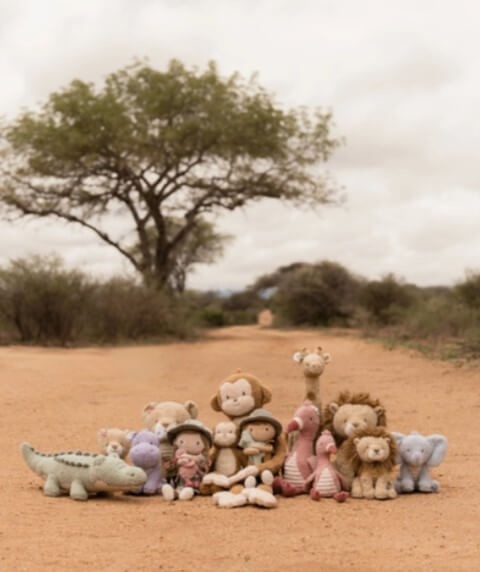 Laleczka materiałowa Little Dutch Jim Safari Friends - nowa kolekcja