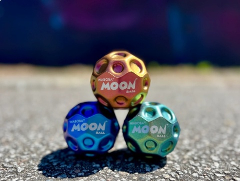 Wysokoodbijająca piłeczka Waboba Metallic Moon ball