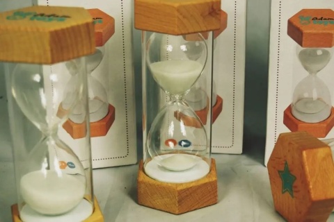 Klepsydra 1 minuta Adam Toys zegar piaskowy - piasek