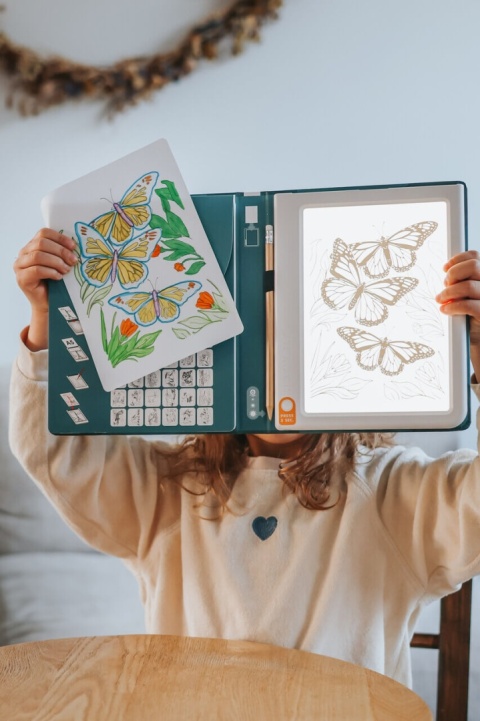 Tablet rysunkowy podświetlay Kidywolf Kidydraw PAD8 ANI  - przód