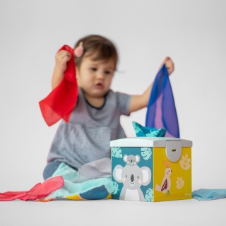 Sensoryczne pudełko na chusteczki Taf Toys zabawa i rozwój