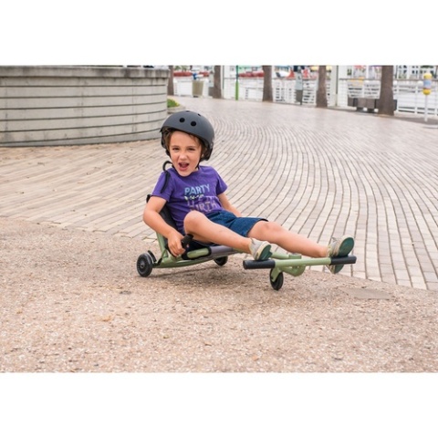 Zielony pojazd gokart napędzany nogami EzyRoller