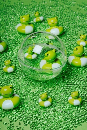 Kula sensoryczna Żaba Petit Boum Happy Bubbles