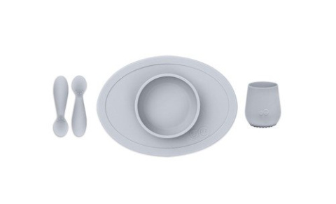EZPZ Komplet pierwszych naczyń silikonowych First Foods Set pastelowa szarość EZPZ Komplet pierwszych naczyń silikonowych First Foods Set pastelowa szarość