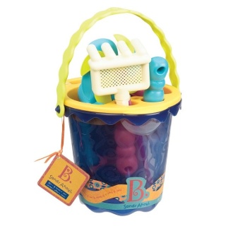 Wiaderko z akcesoriami do piasku B.Toys Sands Ahoy! – granatowe