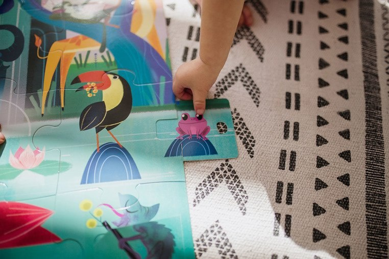 Janod Puzzle z niespodzianką Uczta w Dżungli Janod Puzzle z niespodzianką Uczta w Dżungli